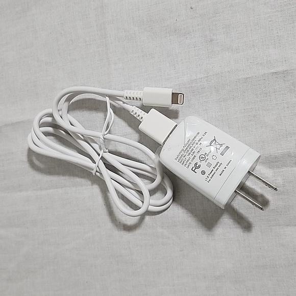 💛CELPHONE charger for Apple - Picture 1 of 5